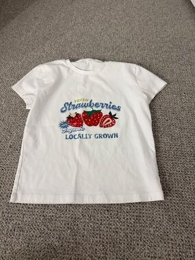 edikted Fresh Strawberries Graphic T Shirt